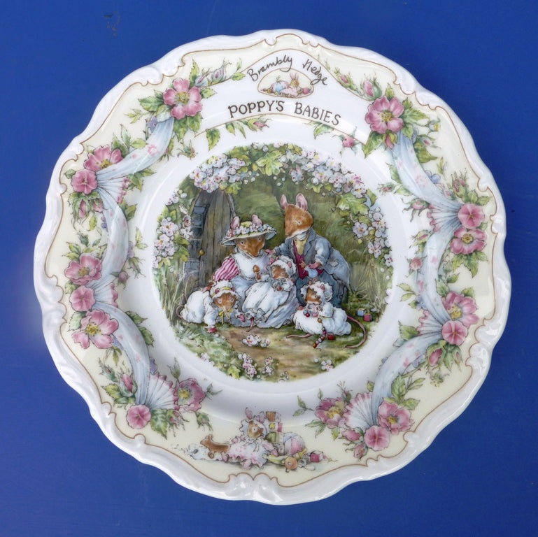 Royal Doulton Brambly Hedge Plate Poppy's Babies from the series by Jill Barklem