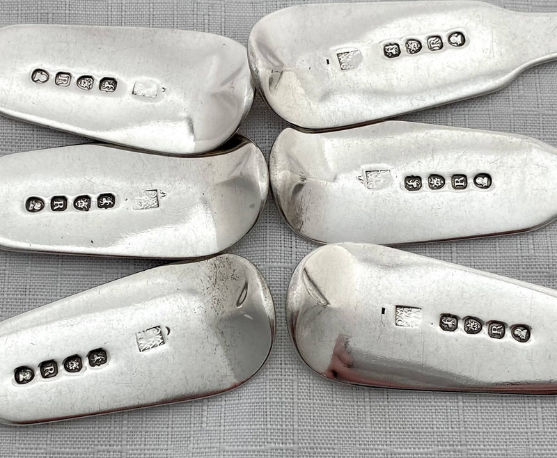 Georgian, George III, Set of Six Silver Tablespoons. London 1812, Eley, Fearn & Chawner. 13.5 troy ounces.