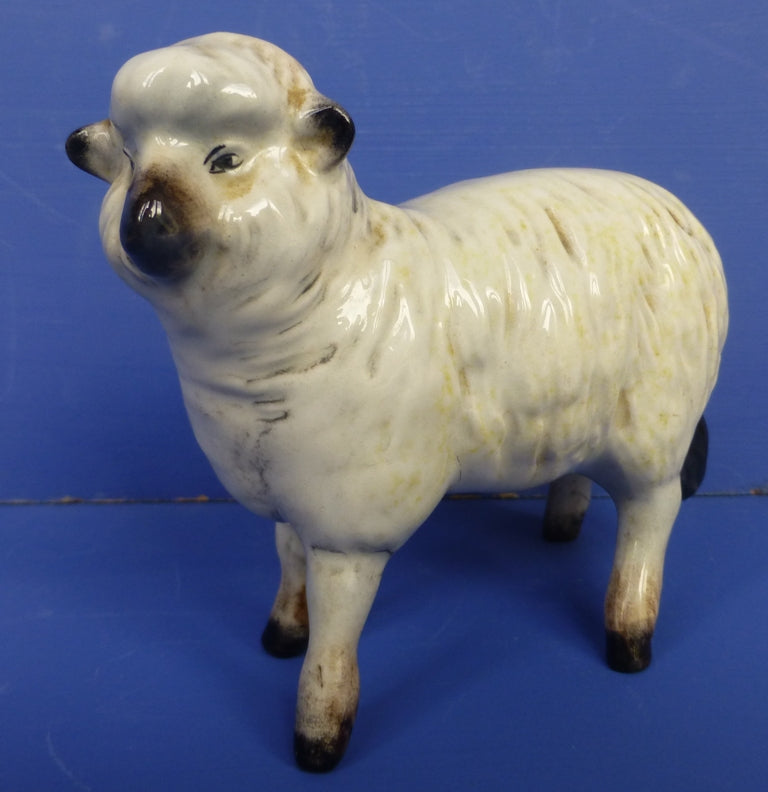 Beswick Sheep Model No 935