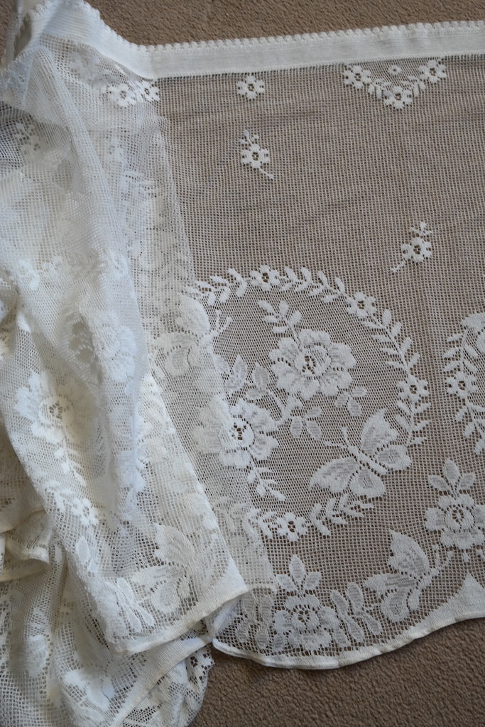 "Bella" Period cream Scottish Cotton Lace Curtain valance Sold By The Metre 23" width