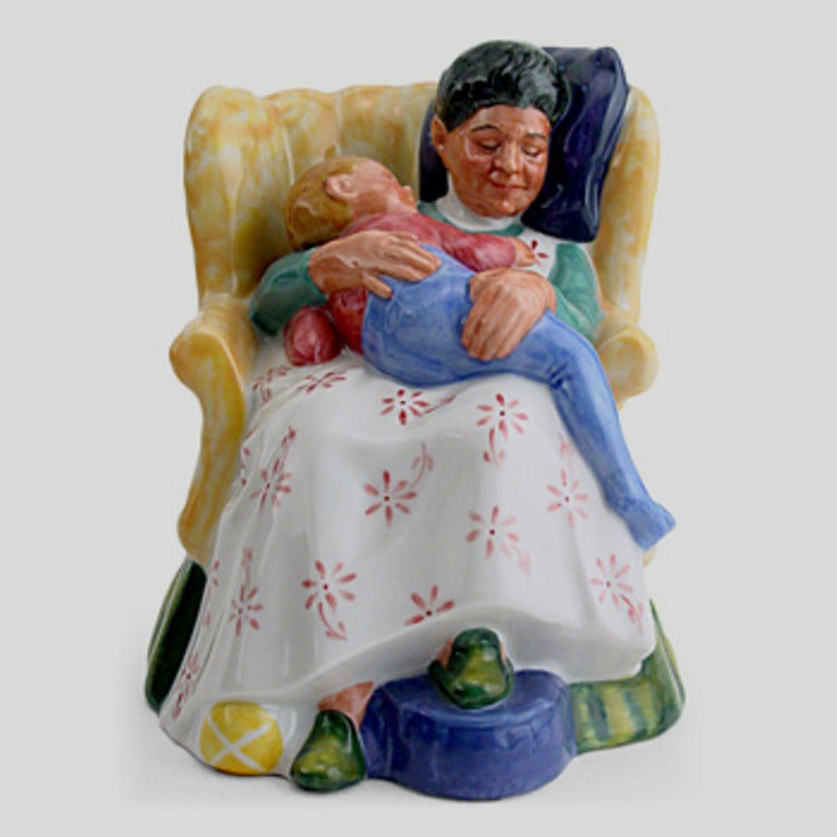 Royal Doulton Figurine - Sweet Dreams HN2380