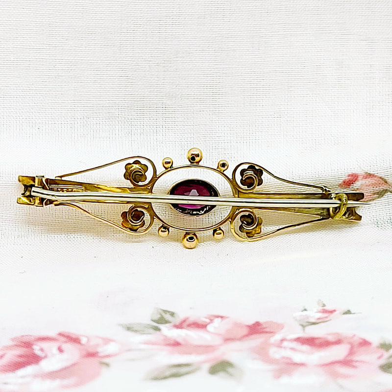 Victorian 9ct Gold Garnet Bar Brooch