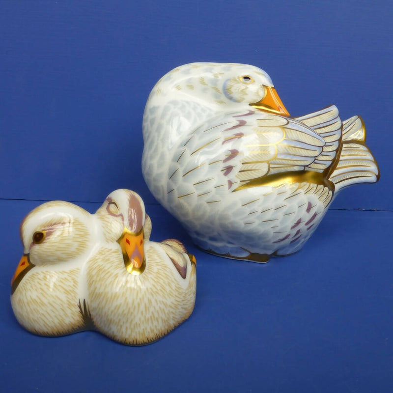 Royal Crown Derby Limited Edition Paperweight - Goose and Goslings (Boxed)