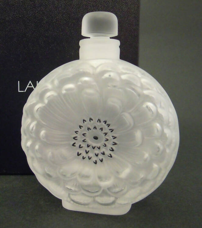 New Lalique: "Dahlia" perfume bottle