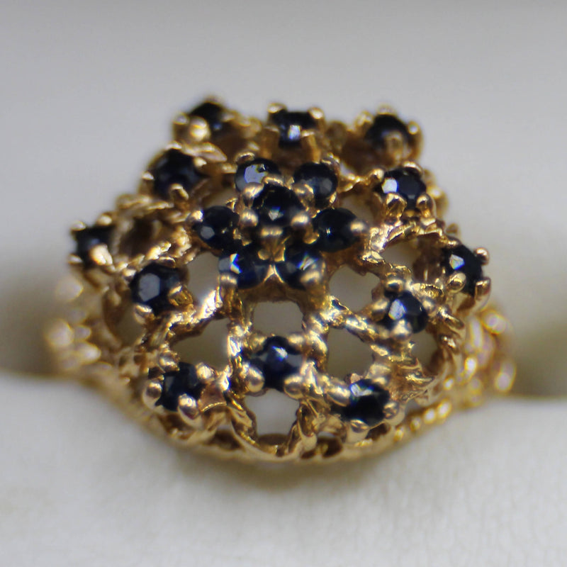 9ct gold pierced four tier sapphire ring