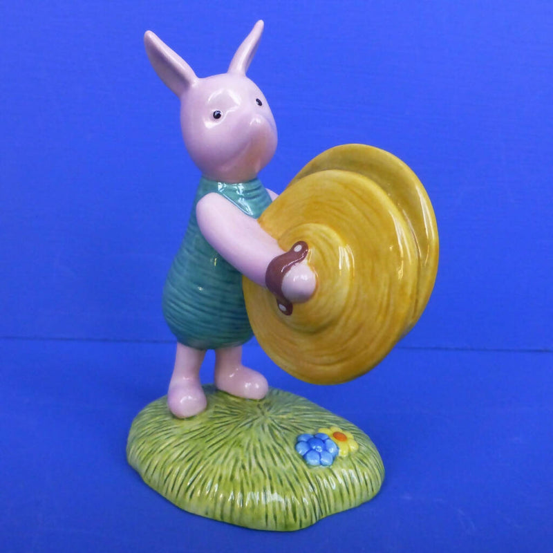 Royal Doulton Winnie The Pooh Figurine - a Big Moise For A little Piglet WP64 (Boxed)
