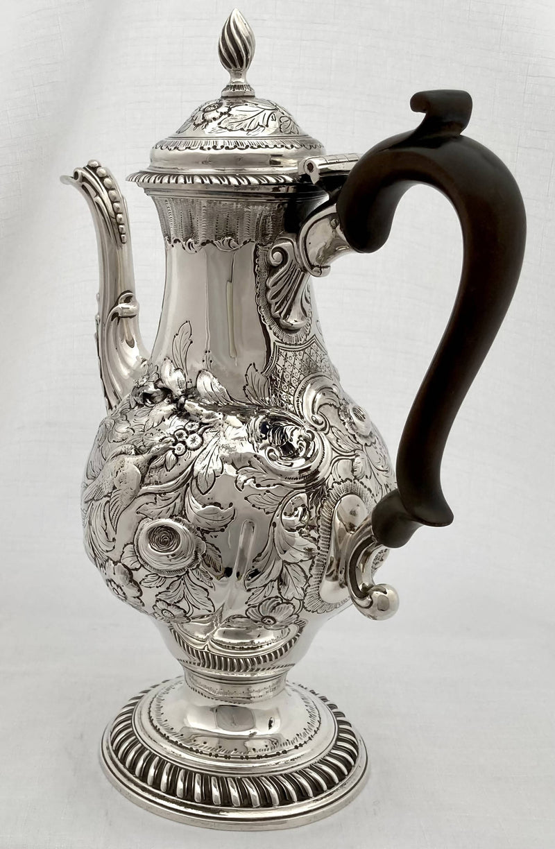 Georgian, George III, Silver Coffee Pot. London 1772 William Grundy. 31 troy ounces.