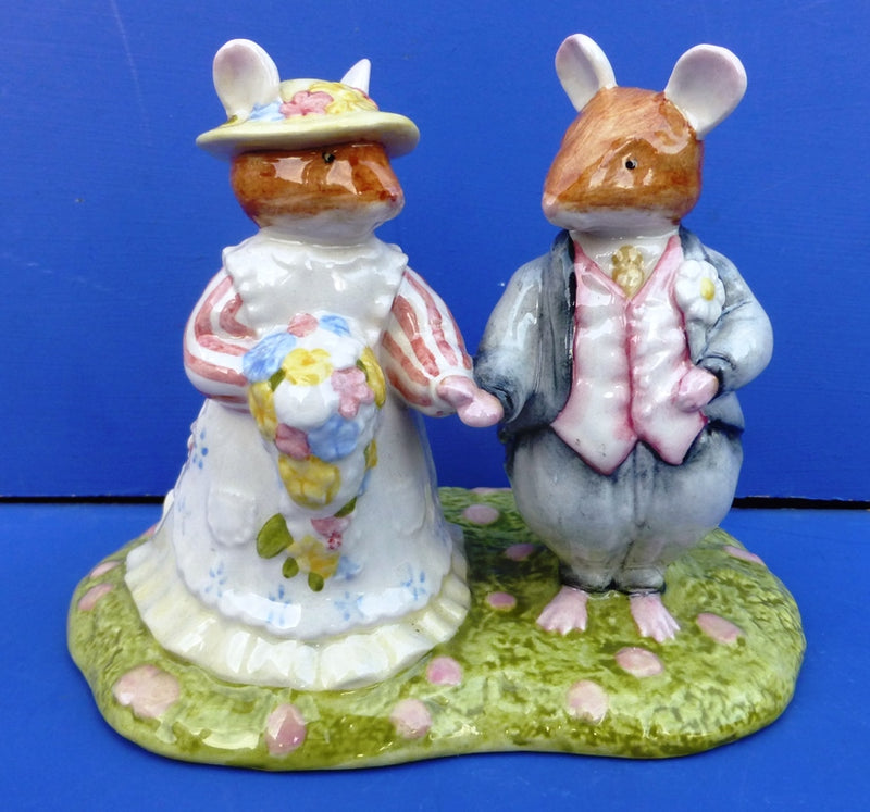 Royal Doulton Brambly Hedge Figurine - The Bride and Groom DBH44
