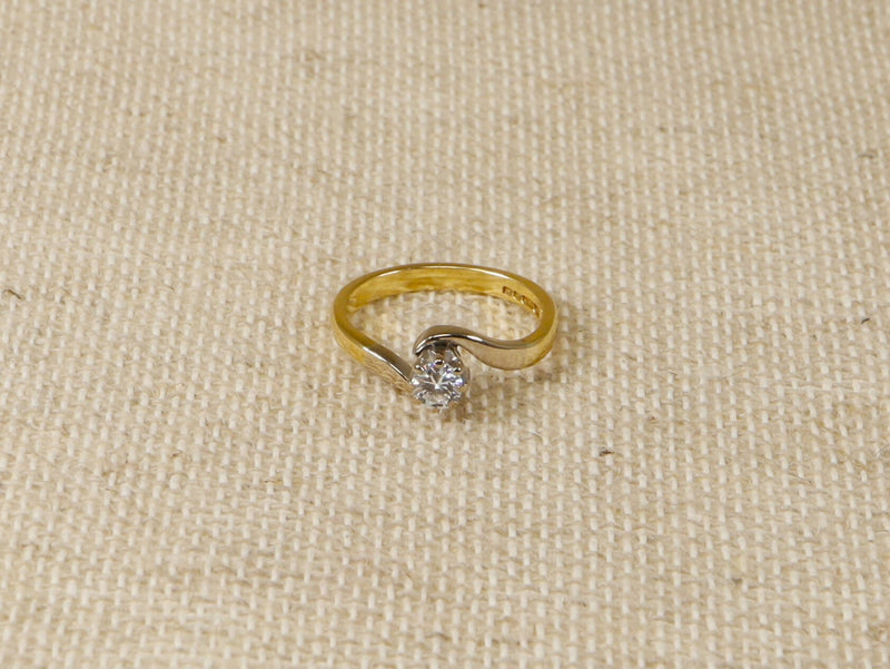 Vintage 18ct Gold Diamond Solitaire Ring