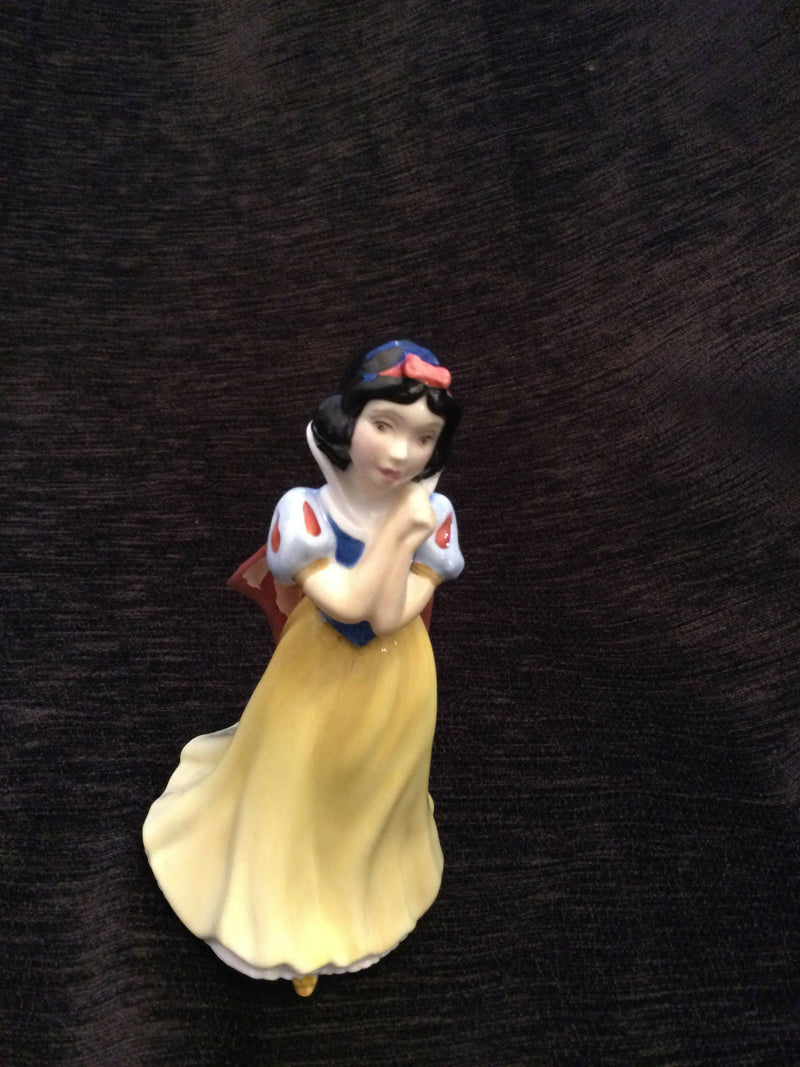 Royal Doulton Snow White Figure Royal Doulton Disney figurine