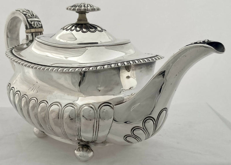 Georgian, George III, Silver Teapot. York 1814 James Barber & William Whitwell. 21.6 troy ounces.