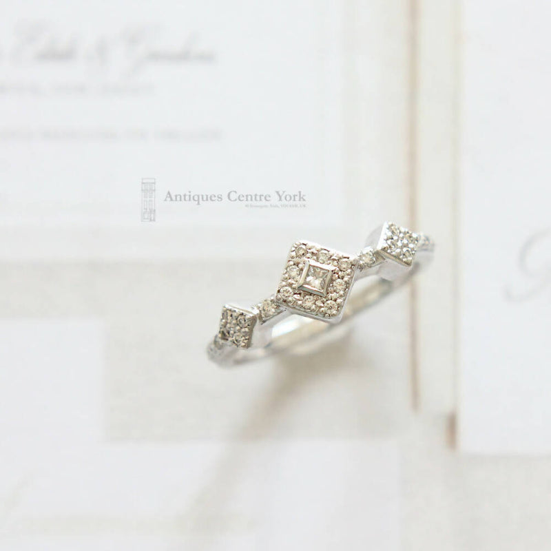 Swiss 18ct White Gold & Diamond Ring by Designer Charriol