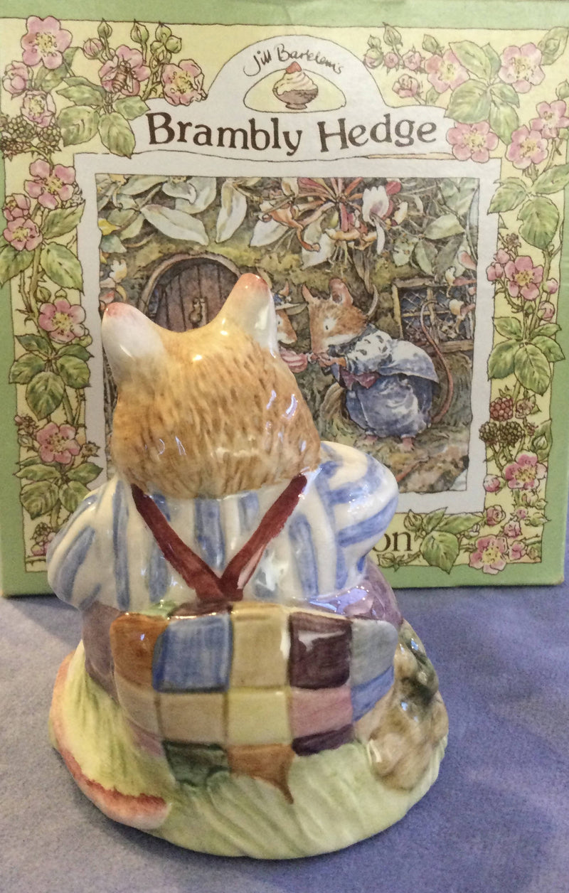 Royal Doulton Brambly Hedge figure Doulton Mr Toadflax with cushion DBH10