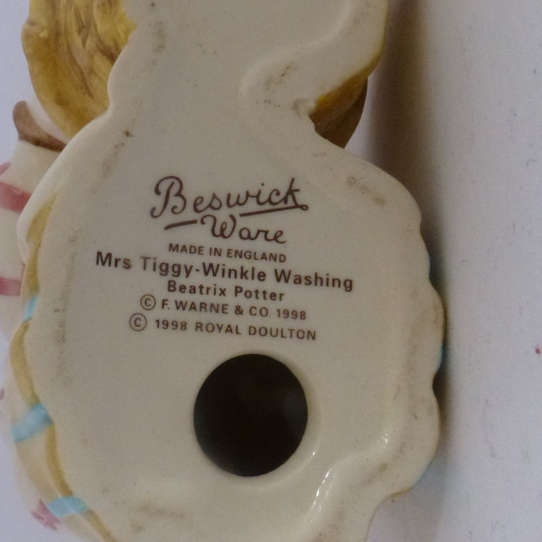 Beswick Beatrix Potter Figurine - Mrs Tiggywinkle Washing (Rare Backstamp BP8a)