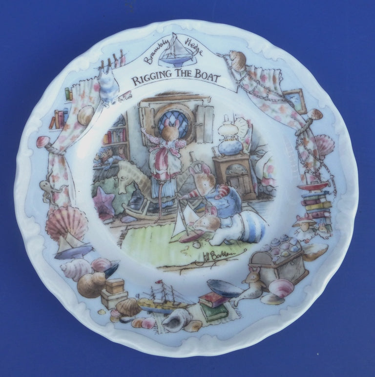 Doulton Brambly Hedge Sea Story Tea Plate - Rigging the Boat (Boxed)