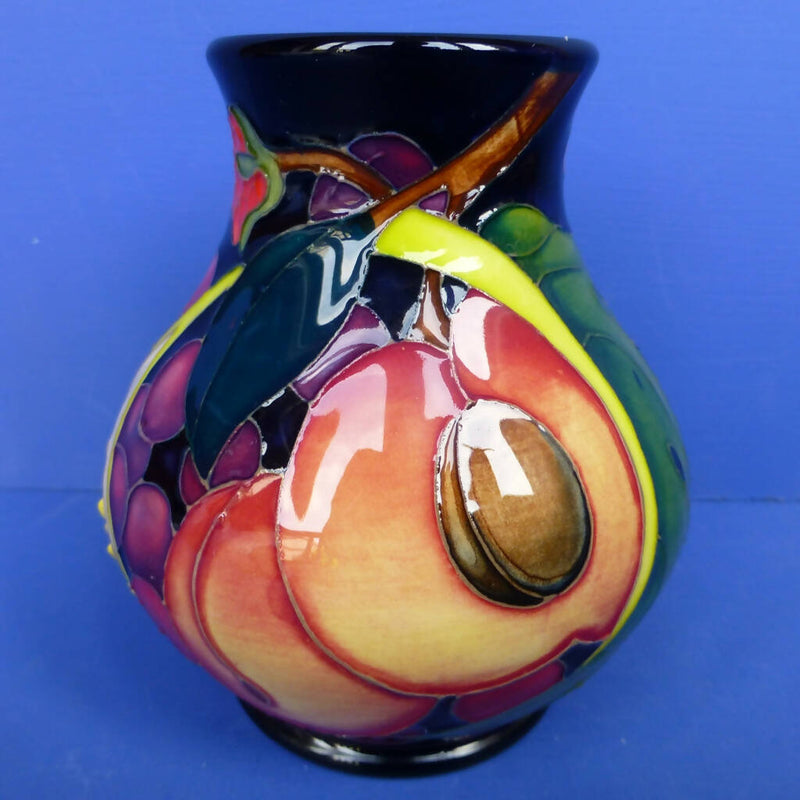 Moorcroft Queen's Choice By Emma Bossons