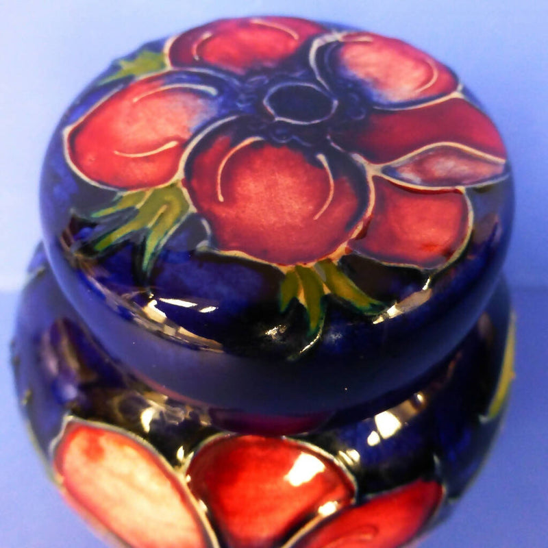 Moorcroft Anemone Gonger Jar 2