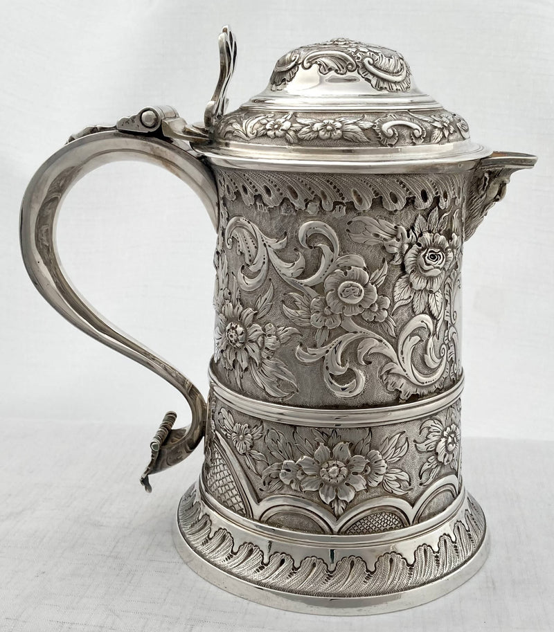 Georgian, George III, Silver Mask Head Tankard Jug. London 1772 Thomas Wallis I. 26.5 troy ounces.