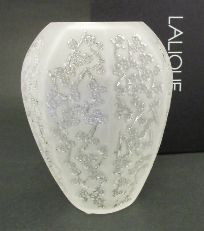 New Lalique: Medium Sakura vase
