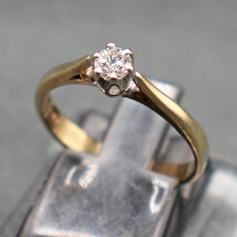 9ct gold .2ct diamond solitaire ring