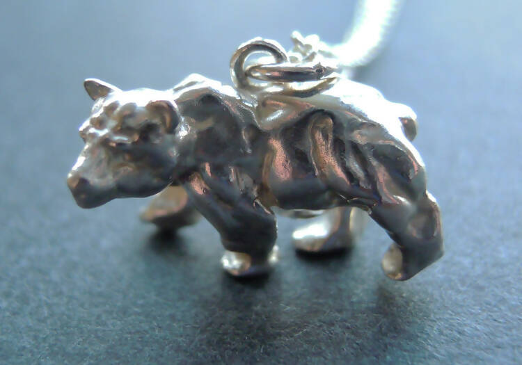 James Veale: "Atlas Bear Junior" silver necklace