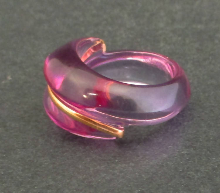 Baccarat pink crystal ring with 18ct gold detail