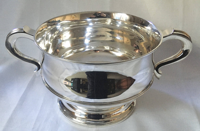 Garrards silver, twin handled, trophy bowl. London 1928 Sebastian Garrard. 43 troy ounces.