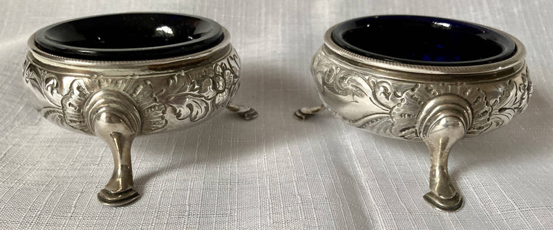 Georgian, George II, Pair of Silver Cauldron Salts with Liners. London 1759. 3.8 troy ounces.