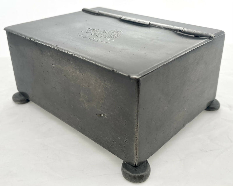 Georgian, George III, Crested Pewter Tobacco Box, circa 1805.