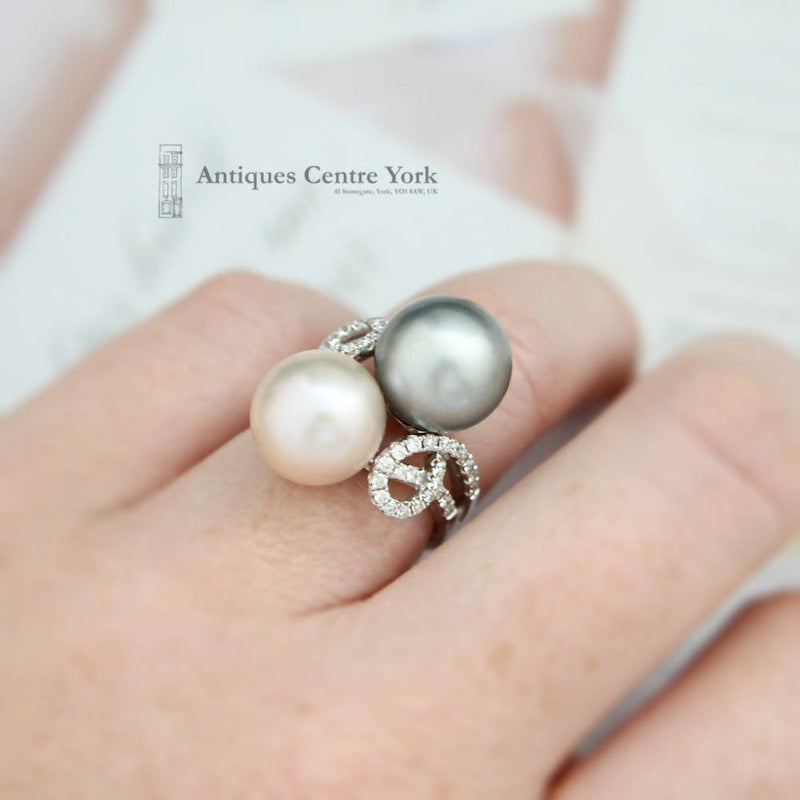 18ct White Gold Coloured Pearl & Diamond Ring