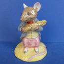 Beswick Beatrix Potter Figurine - Johnny Townmouse Eating Corn BP10