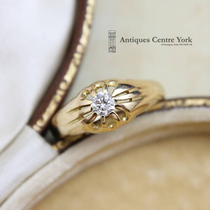 1960's 18ct Diamond Gypsy Ring