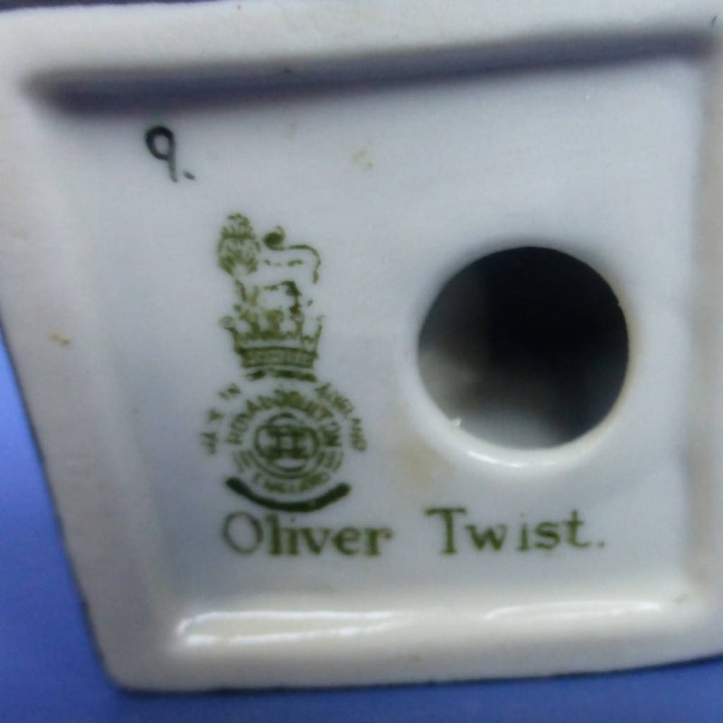 Royal Doulton Dickens Figurine - Oliver Twist M89