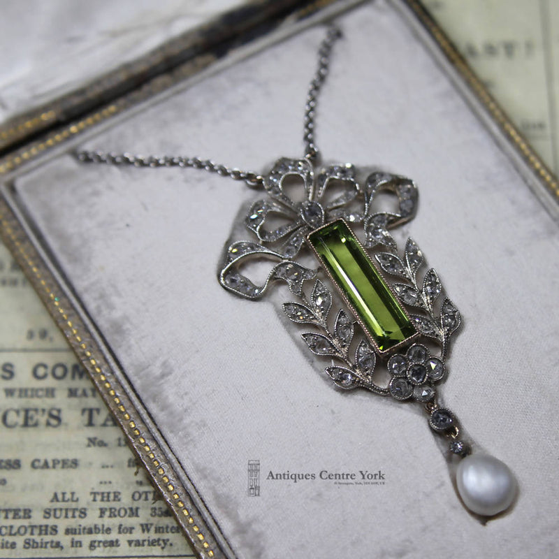 Edwardian Fine Peridot, Diamond & Pearl Necklace