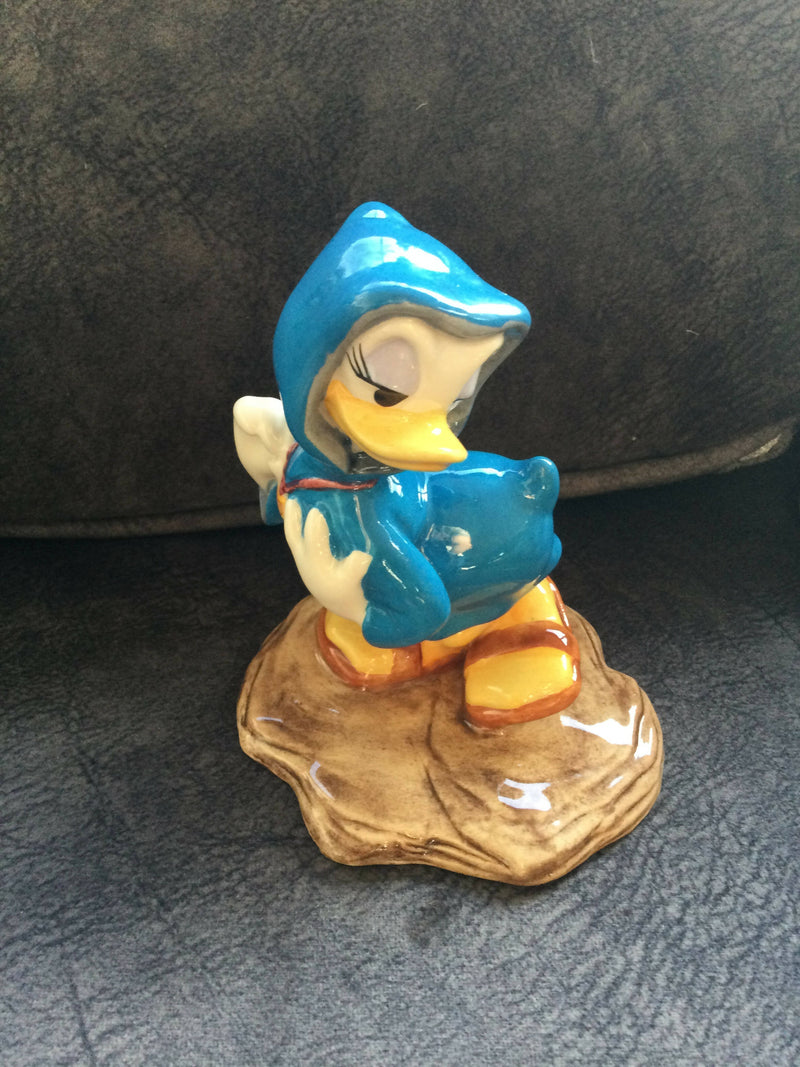 Royal Doulton Daisy Duck figurine Doulton Disney Fantasia Figure Doulton Heart on A String figurine