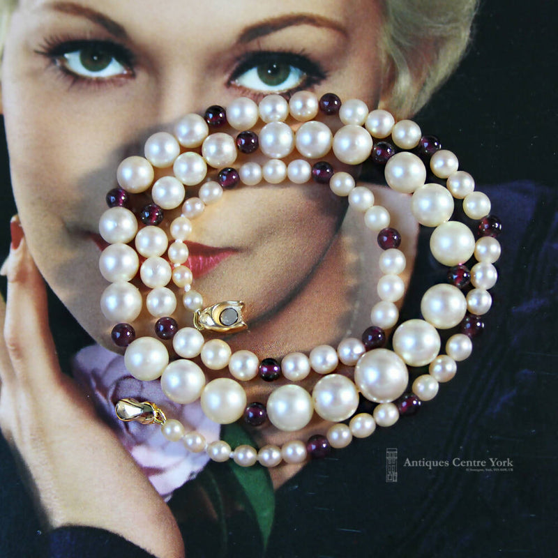 Cultured Pearl & Garnet Necklace