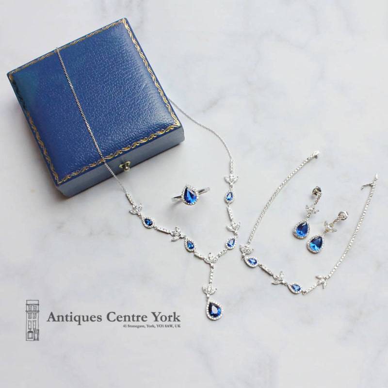 18ct White Gold Blue & White Synthetic Spinel Set
