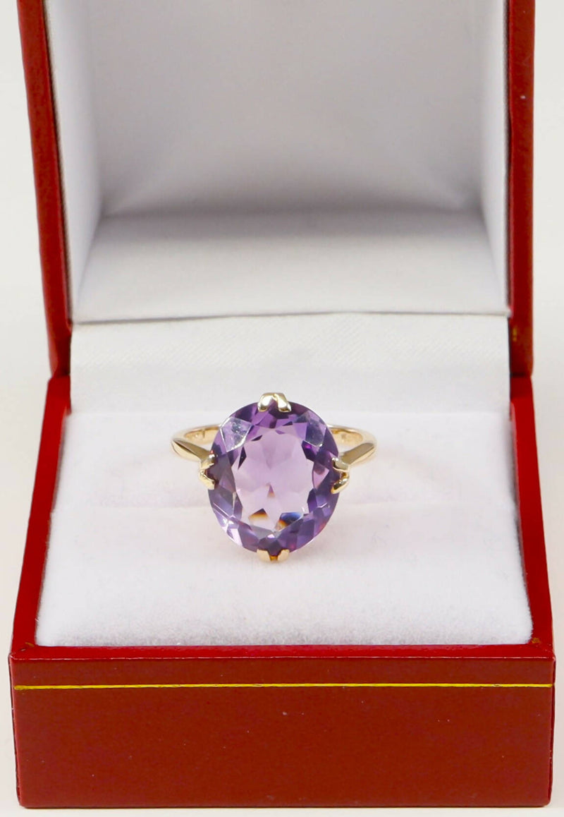 Vintage 9ct Gold & Amethyst Solitaire Ring