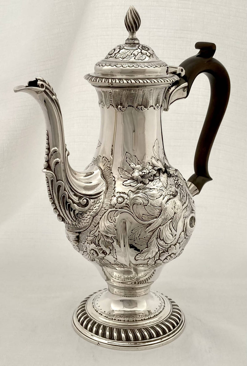 Georgian, George III, Silver Coffee Pot. London 1772 William Grundy. 31 troy ounces.