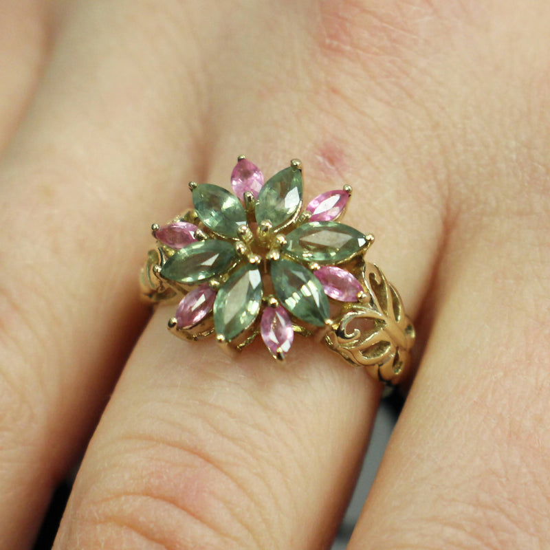 9ct gold peridot and amethyst cluster ring