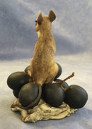 Border Fine Arts Mouse on Black Grapes Figurine Figure Ray Ayres Rare