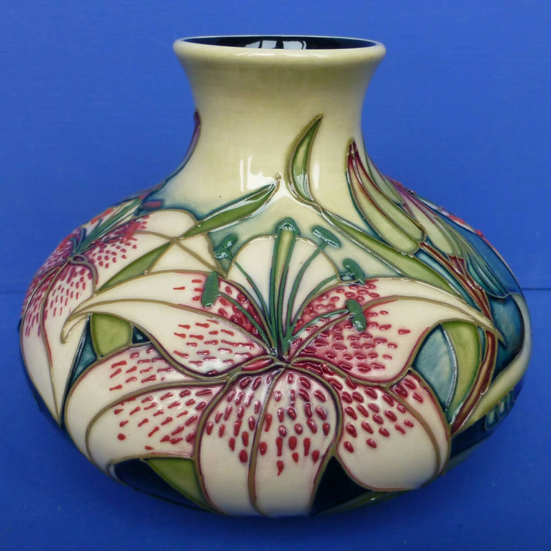 Moorcroft Vase - Lillies Of The Valley By Rachel Bishop