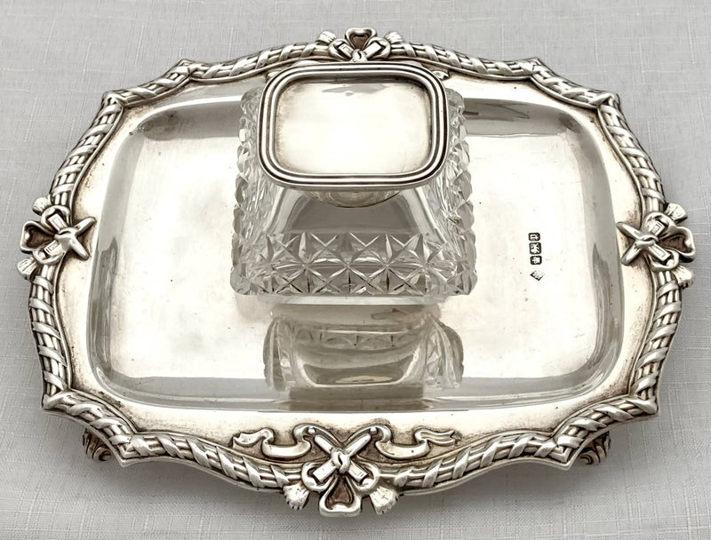 Edwardian Silver Inkstand. Sheffield 1907 Martin, Hall & Co. 7 troy ounces.