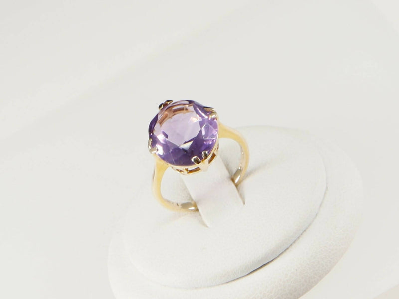 Vintage 9ct Gold & Amethyst Solitaire Ring