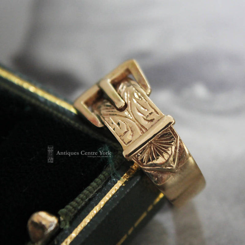 1960's 9ct Gold Buckle Ring