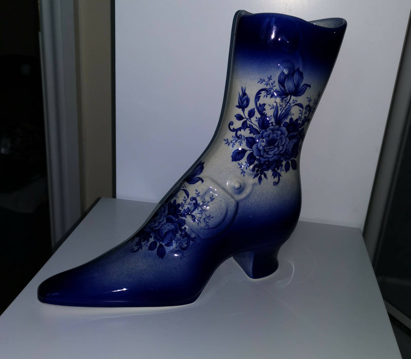 BLUE & WHITE GLAZED BOOT