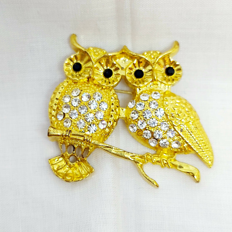 Gold Tone Happy Owls Brooch