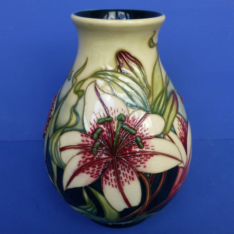 Moorcroft Vase - Lillies Of The Valley By Rachel Bishop