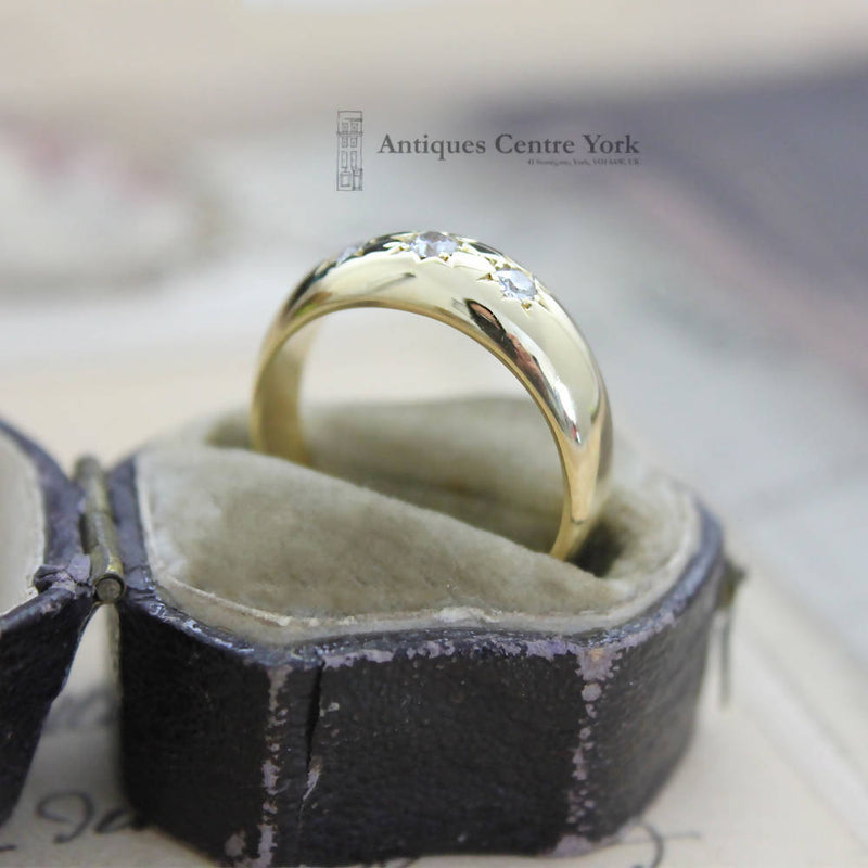 18ct Diamond Three Stone Gypsy Ring
