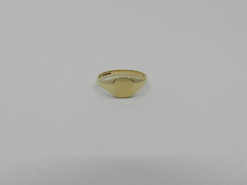Signet Ring Lady’s Gold